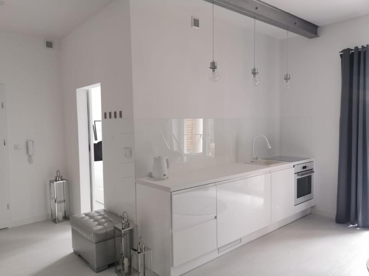 בורנה סולינובו Przytulny Apartament Z Kominkiem Przy Jeziorze מראה חיצוני תמונה