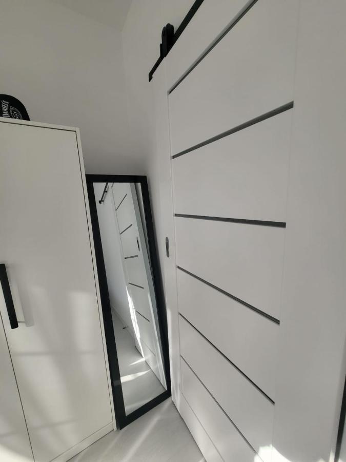 בורנה סולינובו Przytulny Apartament Z Kominkiem Przy Jeziorze מראה חיצוני תמונה